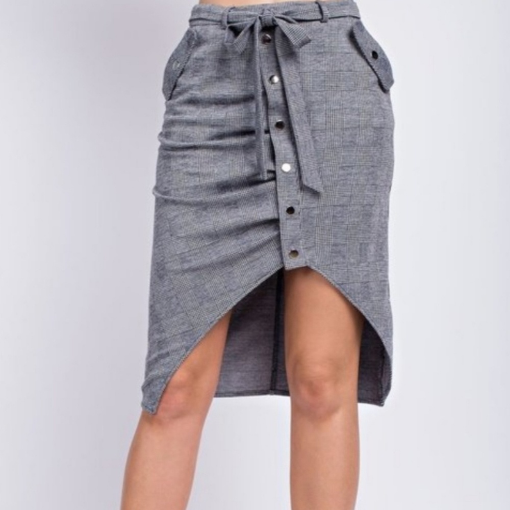 Black & White Plaid Skirt